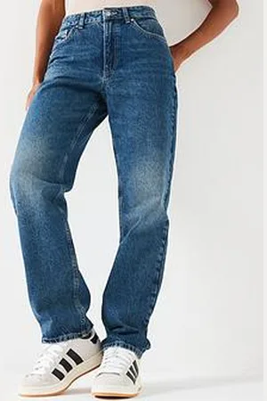 Very High Waist Relaxed Fit Jeans - Midi Wash