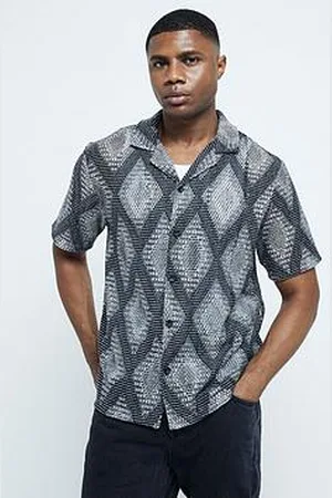 River Island Regular Crochet Diamond Short Sleeve Shirt