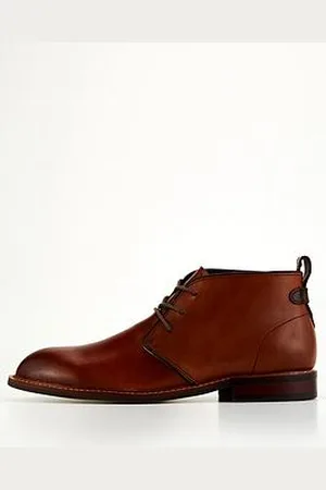Very Man Leather Chukka Boot