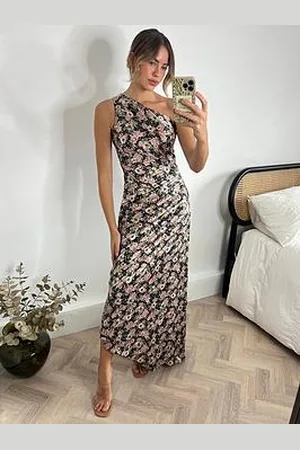 Style Cheat Asymmetric Pleated Maxi Dress