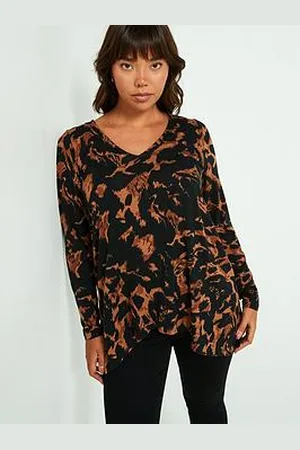 Very Wrap Hem Long Sleeve Top