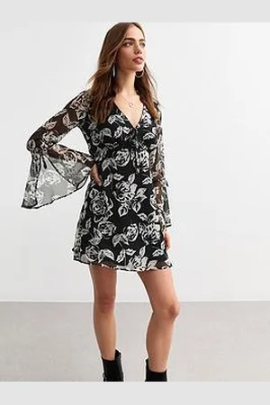 New Look Chiffon Floral Mini Dress - Black