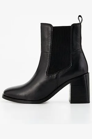 Very Real Leather Block Heel Chelsea Boot