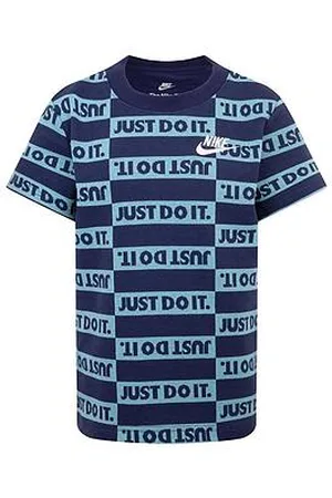 Nike Younger Boys Textured Club Short Sleeve T-Shirt