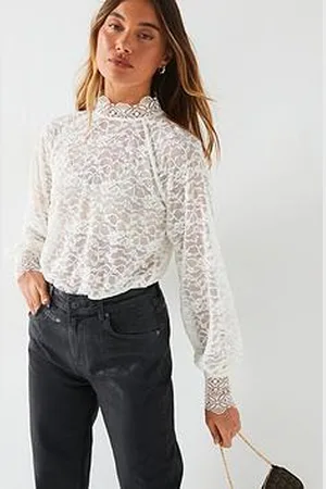Very High Neck Lace Shell Top