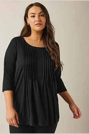 Evans 3/4 Sleeve Pintuck Top