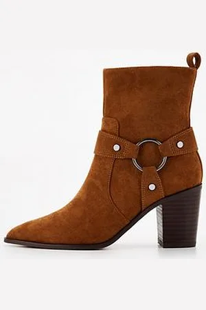 Very Western Ankle Boot With Buckles