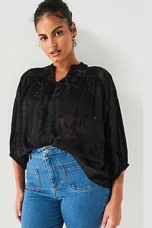 Very Floral Jacquard Blouse