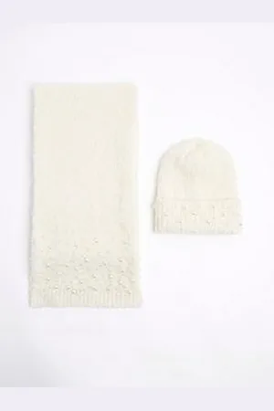 River Island Fluffy Pearl Detailed Gift Set