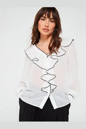 Very Contrast Ruffle Blouse