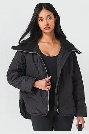 Very Knit Trim Collar Quilted Coat