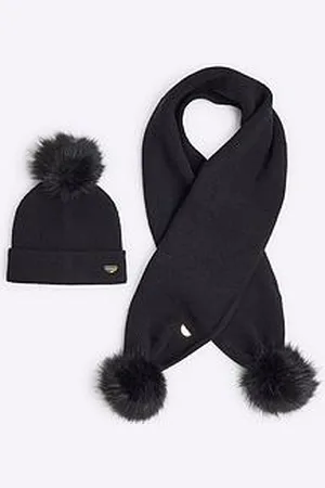 River Island Girls Beanie And Scarf Bundle