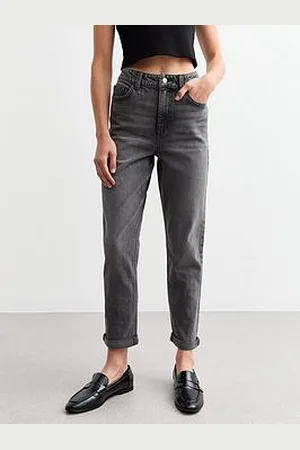 New Look Cropped Leg Mid-Rise Denim Mom Jeans