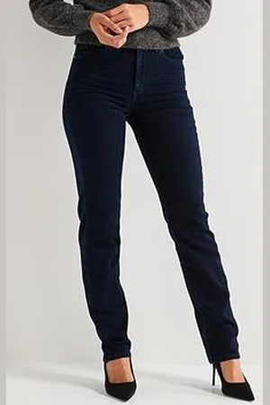 Wrangler Straight Leg Jean