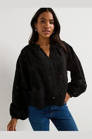 Very Premium Guipure Lace Blouse
