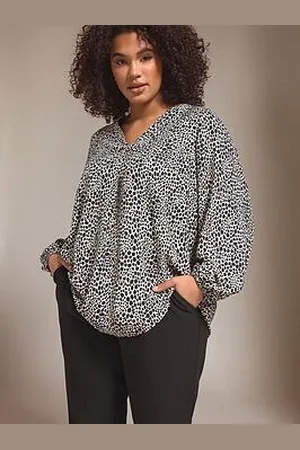 Evans Pleat Swing Top
