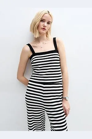 New Look Textured Striped Cropped Vest