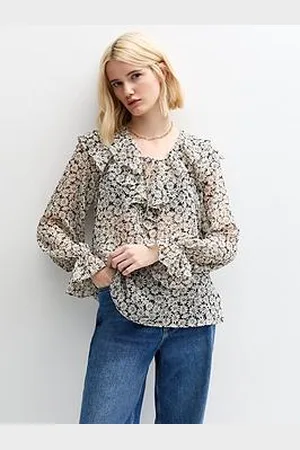 New Look Daisy Frill Trim Blouse - Pink