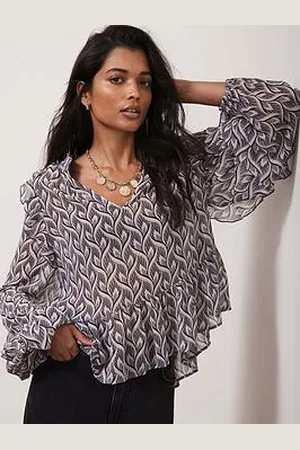 mint&berry Geo Print Ruffle Blouse