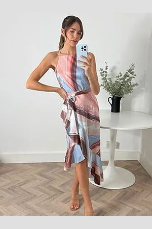 Style Cheat Sleeveless Midi Dress