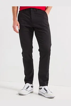 Tommy Hilfiger Harlem Slim Tapered Fit Chinos