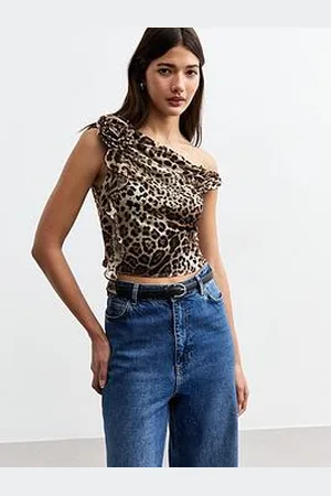 New Look Corsage Leopard Print One Shoulder Top