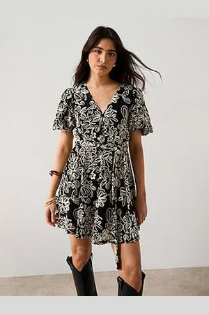 Very Mono Embroidered Lace Mini Dress