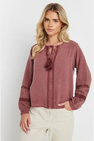 M&Co Pt Acid Wash Trim Insert Boho Top