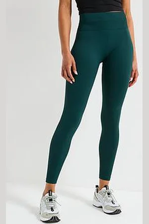 Gym + Coffee Womens Training Lotus Chevron Tights