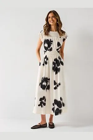 Very Shirred Detail Printed Midi Dress