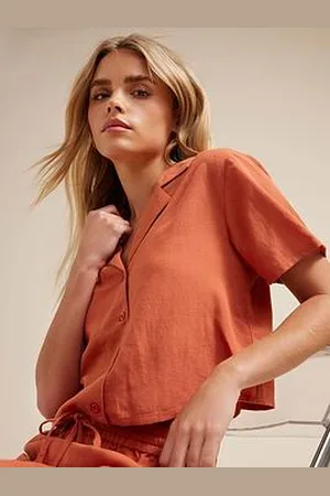 PixieGirl Petite Short Sleeve Crop Shirt