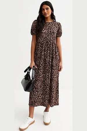 New Look Crinkle Texture Leopard Print Bow Back Midi Dress