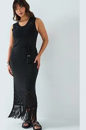Very Fringed Knitted Dress