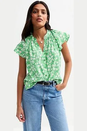 New Look Floral Print Flutter Sleeve Top
