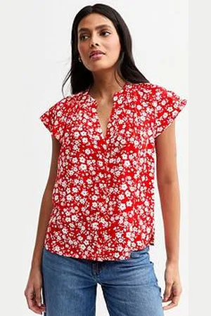 New Look Floral Print Flutter Sleeve Top