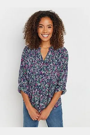 M&Co Pintuck Long Sleeve Print Top