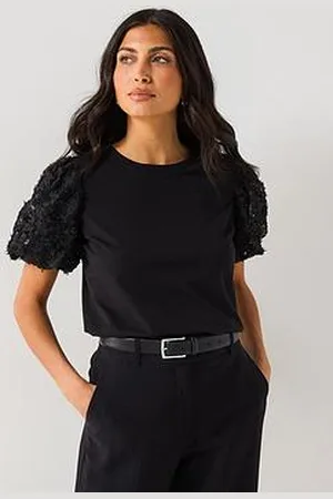 Very 3D Floral Puff Sleeve Top