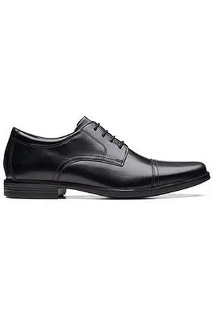 Clarks Wide Fit Howard Cap Oxford Shoes