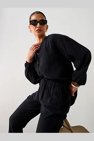 Very Notch Neck Crinkle Blouse