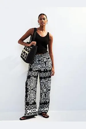 New Look Crepe Tile Print Wide Leg Trousers
