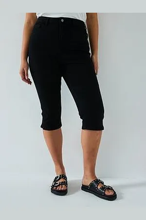 Very Cropped Jean