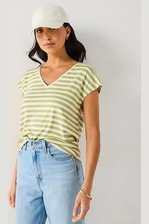 Everyday Basic The Essential V Neck T-Shirt Stripe