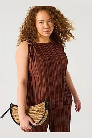 Very Gold Trim Plisse Sleeveless Top Co-Ord