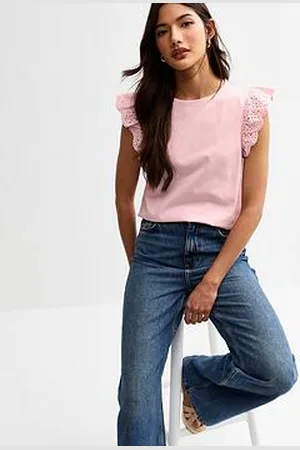 New Look Broderie Anglaise Trim Vest