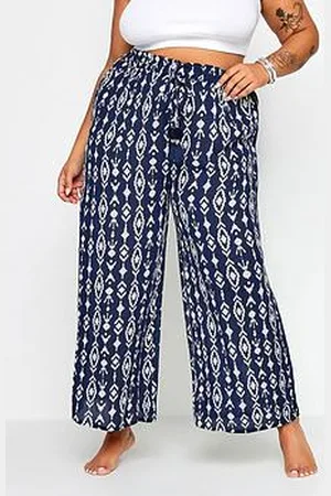 Yours Curve Tassel Shorts
