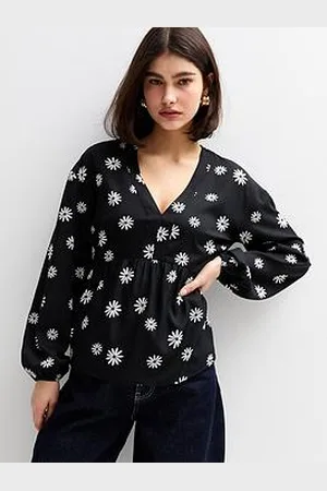 New Look Daisy Print V-Neck Long Sleeve Blouse