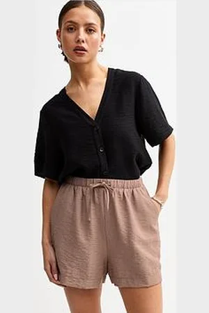 New Look Mink Crinkle Texture Relaxed Shorts