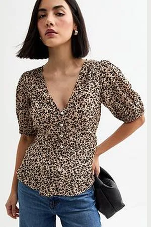 New Look Leopard Print V-Neck Top
