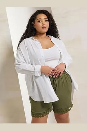 Yours Curve Trim Hem Crinkle Short
