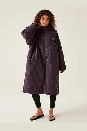 Regatta Waterproof Quilted Changing Robe - Deep Plum